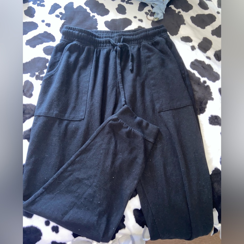 Medium sweats